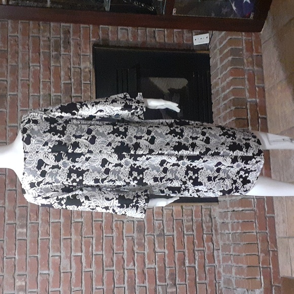 Olivia Matthews Dress - Picture 2 of 7